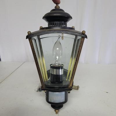 Outdoor Light Fixtures and Bulbs (SB-EL)