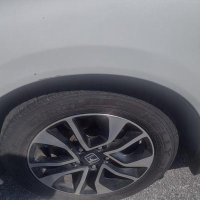 2013 Honda Civic EXL Four Door Sedan Fully Loaded with 79,500 and Clean Title (Please See Note Below for Important Information)