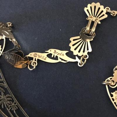 Beautiful, vintage, wild bryde loon statement, necklace