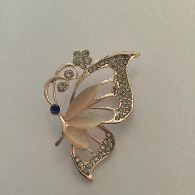 Elegant rhinestone butterfly brooch pin