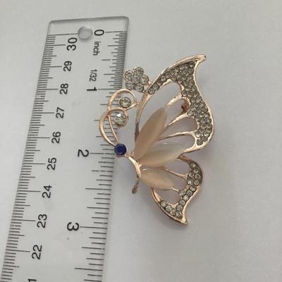 Elegant rhinestone butterfly brooch pin
