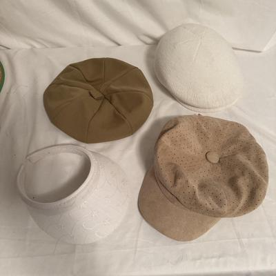 Lots of Hats! (B3-TF)
