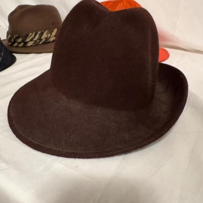 Lots of Hats! (B3-TF)