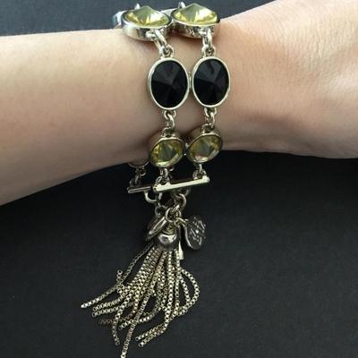 Beautiful White House Black market brain stone toggle bracelet very beautiful very nice
