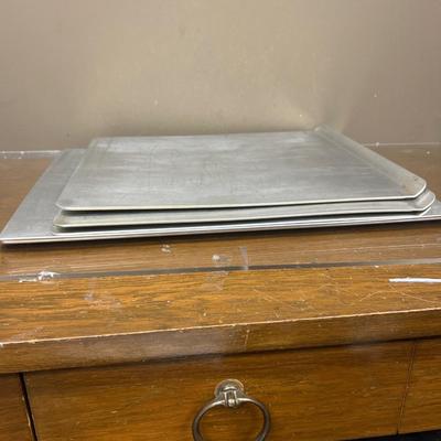 Lot of 4 Square Pizza Pans