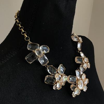 Gorgeous, Ann Taylor loft, ice, crystal runaway, chunky statement, necklace