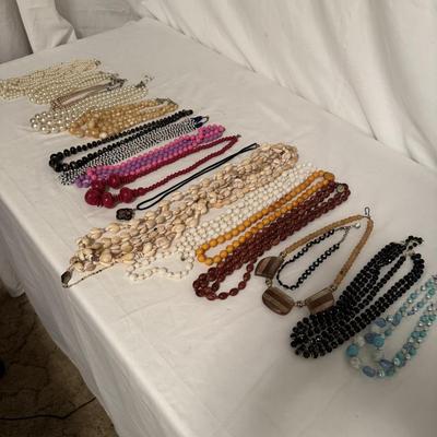 Beaded Necklaces (B3-TF)