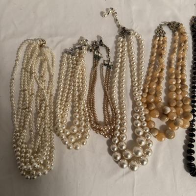 Beaded Necklaces (B3-TF)