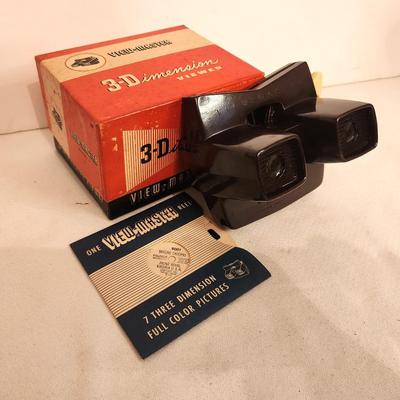 Lot #98 Vintage Bakelite View Master in Original Box