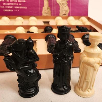 Lot #102 Lowe Renaissance Chess Set - complete in box - vintage