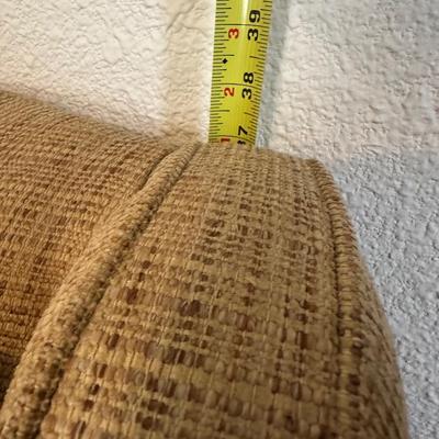 Flexsteel 3-Cushion Sofa – Neutral Upholstery