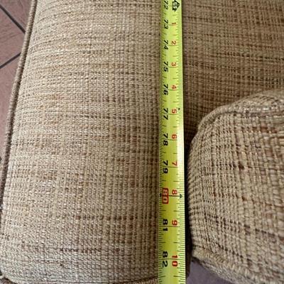 Flexsteel 3-Cushion Sofa – Neutral Upholstery