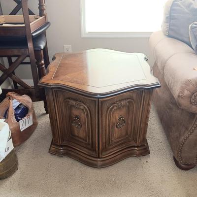 2 END TABLES WITH CUPBOARD AND A BRASS BASE LAMP