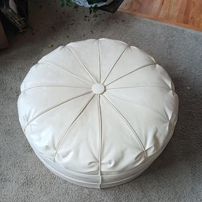 LARGE TUFFED OTTOMAN