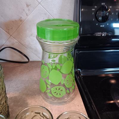 RETRO GLASSES AND JUICE CONTAINER
