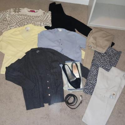 WOMEN'S CASUAL CLOTHING, NEW SHOES, AND BELT