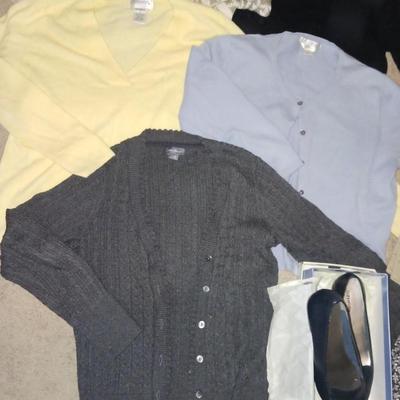 WOMEN'S CASUAL CLOTHING, NEW SHOES, AND BELT