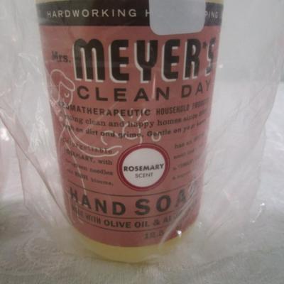 Sale Photo Thumbnail #5: 1 Rosemary scent hand soap, 1 Peppermint scent hand lotion