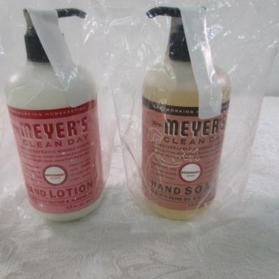 Sale Photo Thumbnail #4: 1 Rosemary scent hand soap, 1 Peppermint scent hand lotion