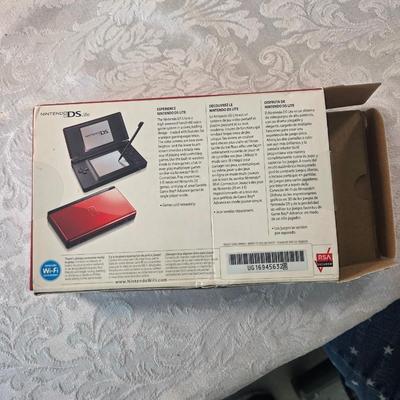 Nintendo DS Lite game system, no charging cord