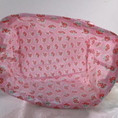 Sale Photo Thumbnail #76: 2 makeup bags, new pkg 4 travel bottles, Mary Kay lipstick case, 2 new mesh shower/facial sponges, set of makeup brushes, tweezers