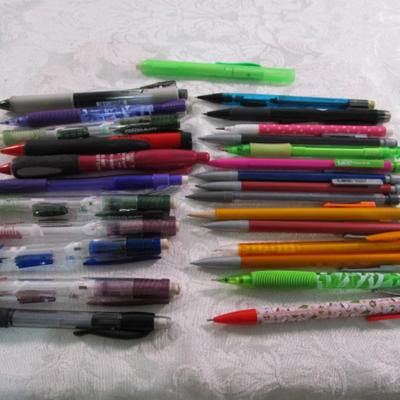 Sale Photo Thumbnail #176: Papermate, Pilot, Pentel, Bic, etc.