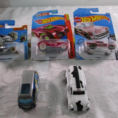 Sale Photo Thumbnail #305: 3 of the Hot Wheels cars are new in pkg., see pictures