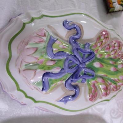 Sale Photo Thumbnail #503: Basket is 10" across x 4-1/2" tall, tray is 11-3/8" x 8-1/2", vase 9-3/4" tall 4-3/4" across, See pictures