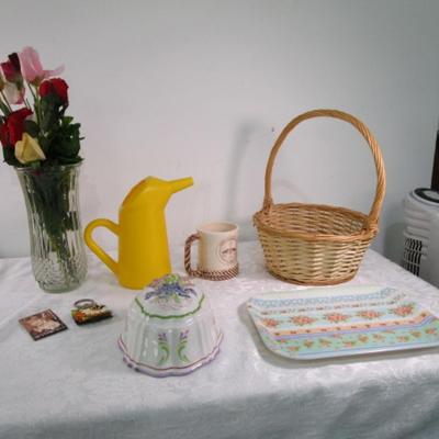 Sale Photo Thumbnail #501: Basket is 10" across x 4-1/2" tall, tray is 11-3/8" x 8-1/2", vase 9-3/4" tall 4-3/4" across, See pictures