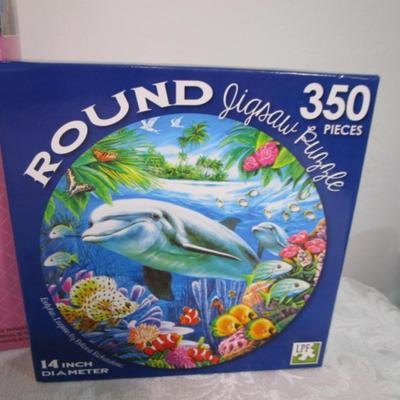 Sale Photo Thumbnail #517:  Two are 350 pieces, one is 550 pieces, Greg Olsen puzzle is 1000 pieces
