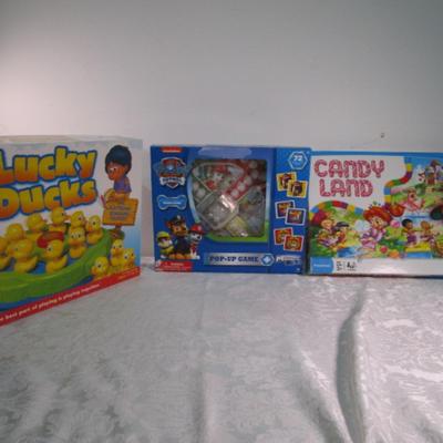 Sale Photo Thumbnail #548: Lucky Ducks game takes 3 C batteries not included, See pictures