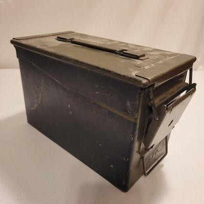 12 and 16 Gauge Shotgun Shells and Ammo Boxes (K-EL)