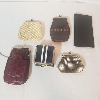 Vintage Women's Accessories (B3-KD)