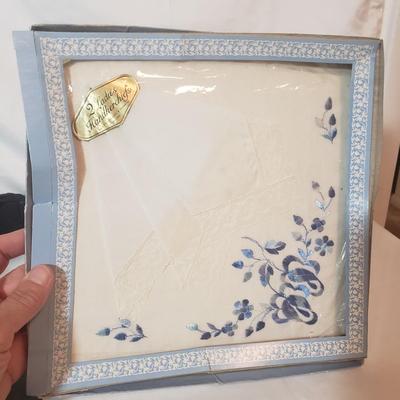 Vintage Women's Accessories (B3-KD)