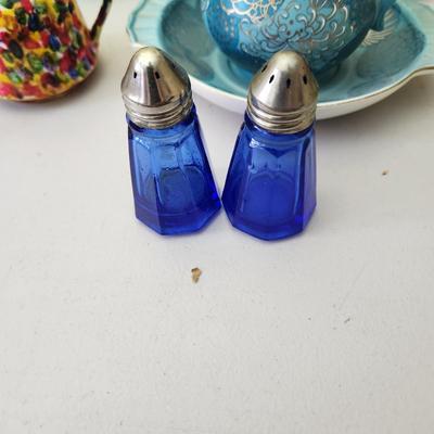 Lot of Collectibles , Art Glass, Plates , Lefton China, Royal Worcester , Ring Holder and more