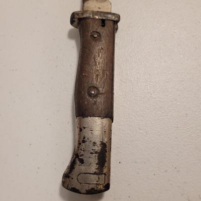 WW2 Bayonet, 37mm Dummy Round, and More (LR-EL)