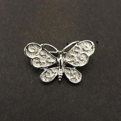 Gerry’s silver tone Cute vintage butterfly pin/brooch