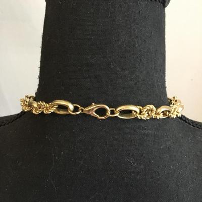 Beautiful very nice gold toned chain necklace