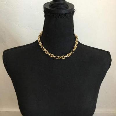Beautiful very nice gold toned chain necklace