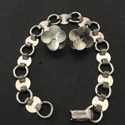 Sarah Coventry lot bracelet stud earrings