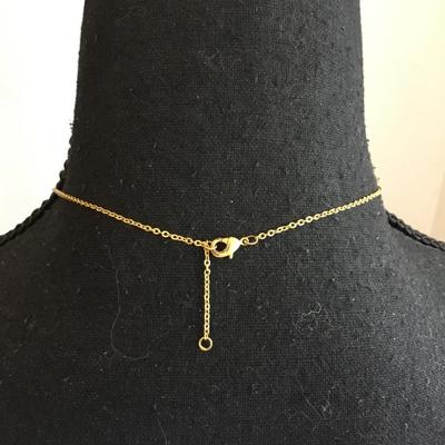 Beautiful, gold tone, light violet, crystal pendant necklace, very beautiful