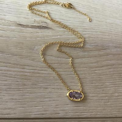 Beautiful, gold tone, light violet, crystal pendant necklace, very beautiful