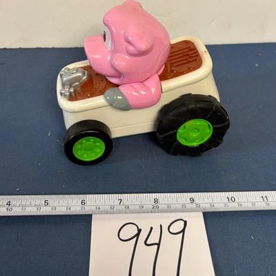 Fisher Price Shake-n-Go Pig Racer
