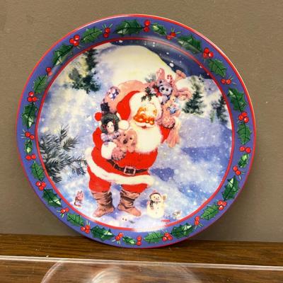 Nice Santa Plate in Goid Condition
