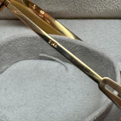 1054 14k Yellow Gold Hollow Bangle Bracelet