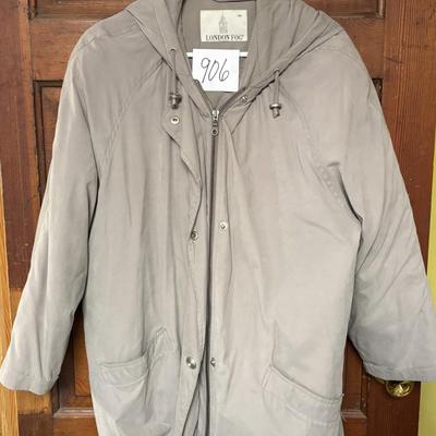 XLarge Lady’s London Fog Coat