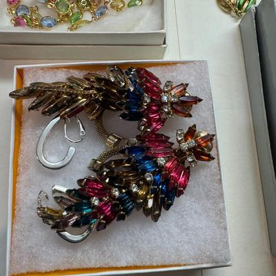 1058 Large lot of Costume Jewelry, Cedar Chest , Music Box