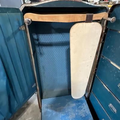 Antique Indestructo Trunk Co Wardrobe Trunk