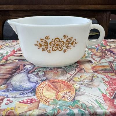 Pyrex Butterfly Gold Gravy Boat
