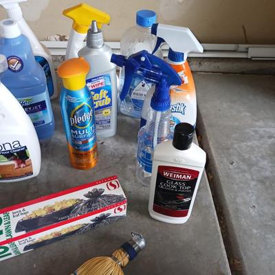 LARGE AMOUNT OF CLEANING SUPPLIES AND BUG KILLER